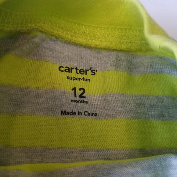 Lot of 2. Gap 6-12 mounts and Carter's  12 months - Picture 3 of 6